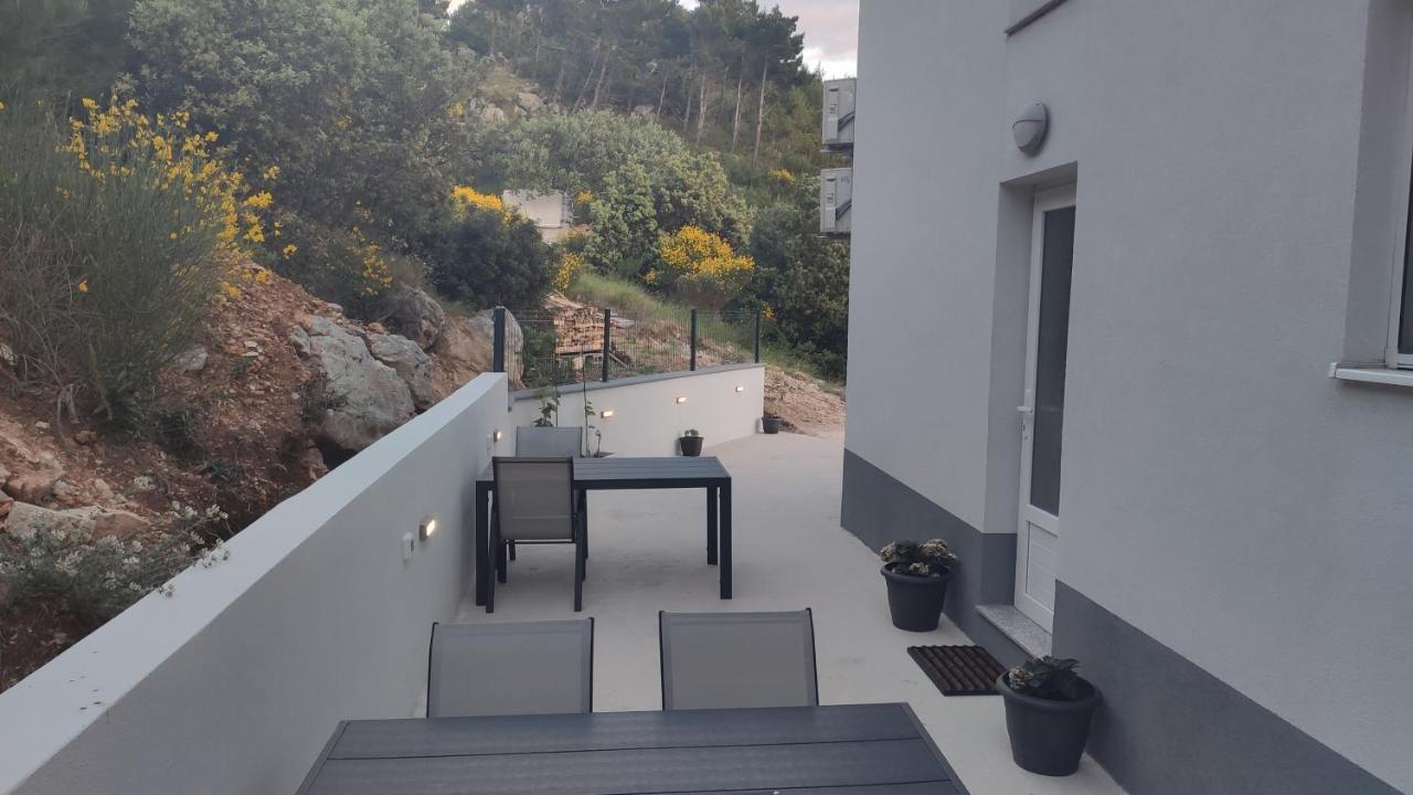 Apartment Luxury Pape Baska Voda