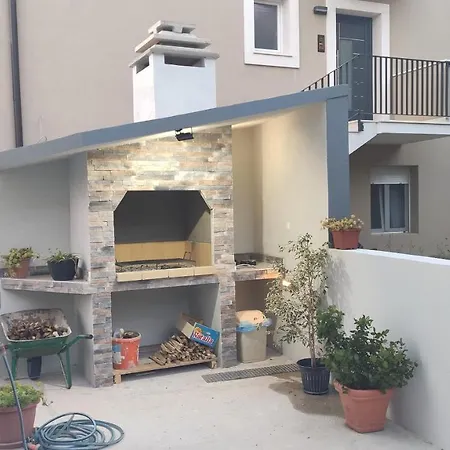 Luxury Apartment Pape Baška Voda Exterior foto